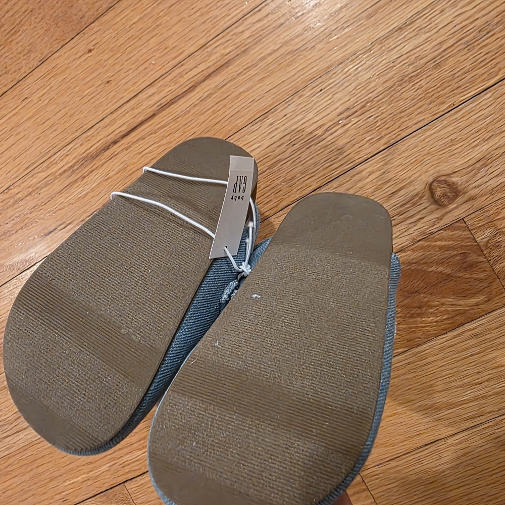 Gap Toddler Denim Clogs - Picture 5 of 5